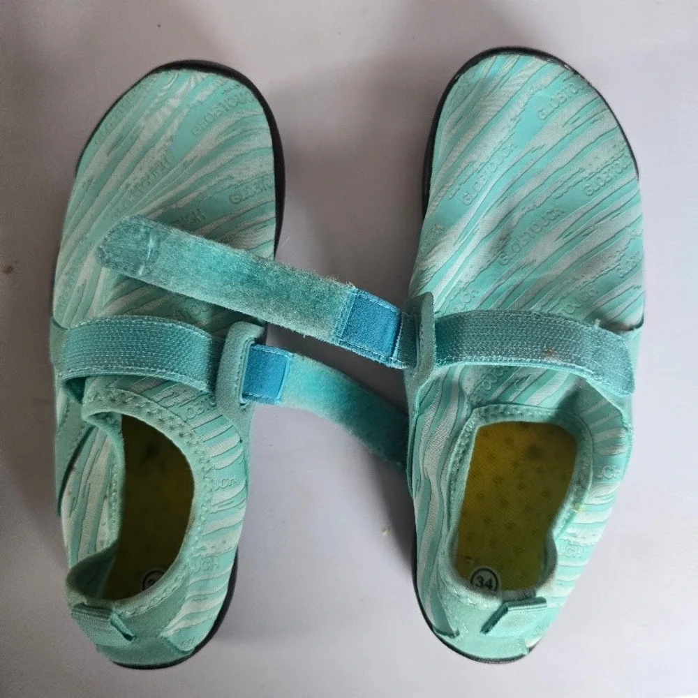 GlobTouch Water Shoes Kids Sz 3 Mint Green Beach Pool Summer‎ Sporty Aqua Socks